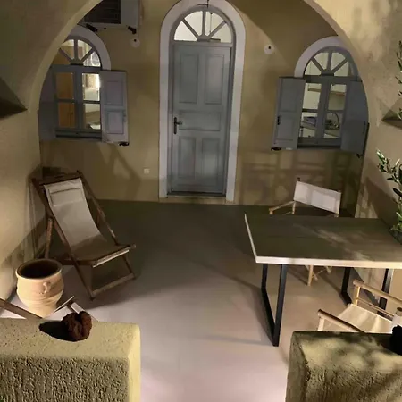 Rembelos Santorini Daire *