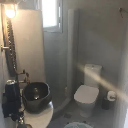 Rembelos Santorini Διαμέρισμα Περίσσα