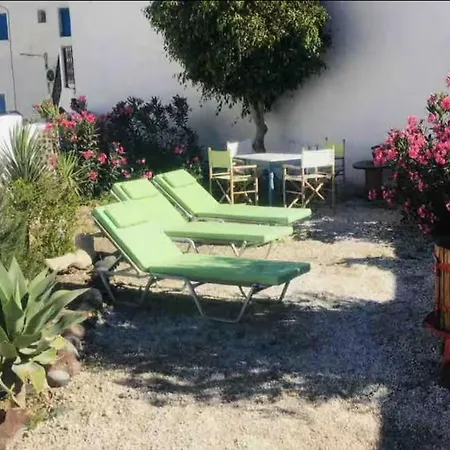 Rembelos Santorini *