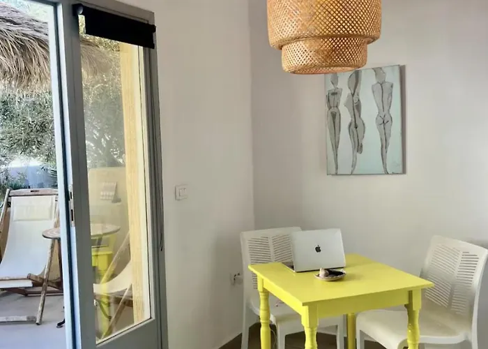 Rembelos Santorini * 페리사