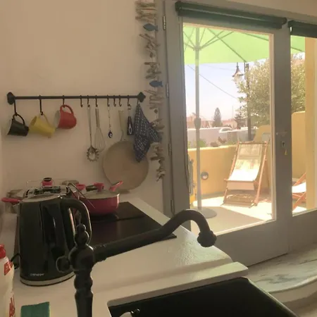 Rembelos Santorini 페리사