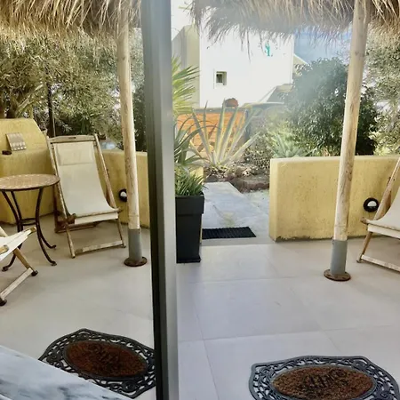 Rembelos Santorini * 페리사