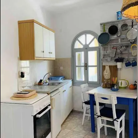 아파트 Rembelos Santorini *