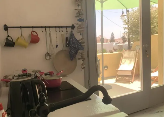 Rembelos Santorini ペリッサ