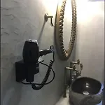 Rembelos Santorini * Περίσσα