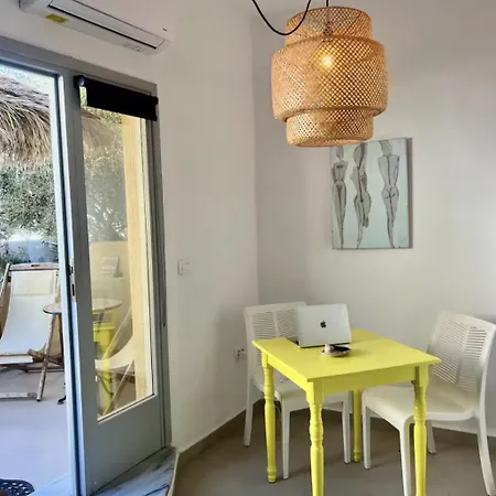 Rembelos Santorini * 페리사