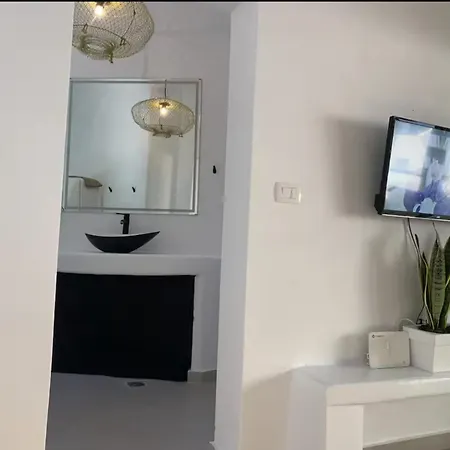 Rembelos Santorini * Perissa (Santorini)