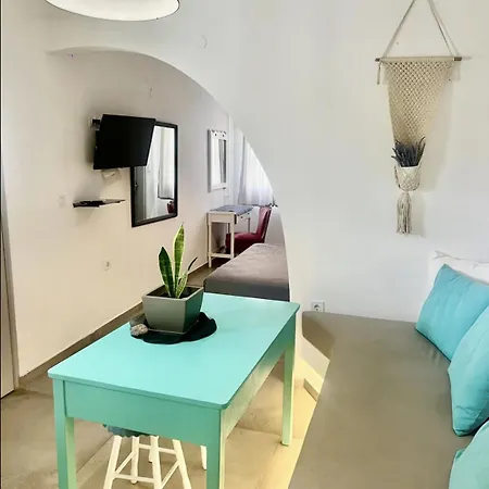 아파트 Rembelos Santorini 페리사
