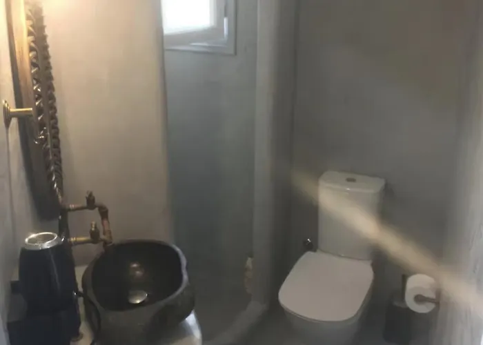 Rembelos Santorini Διαμέρισμα Περίσσα