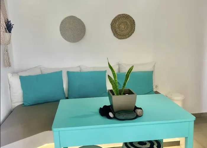 Rembelos Santorini * Περίσσα