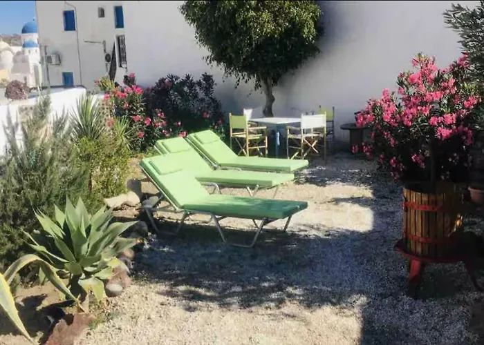 Rembelos Santorini *